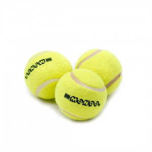  tennis balls