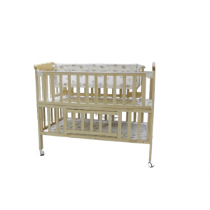 Wooden newborn bed 2*1 susceptible to crumbling